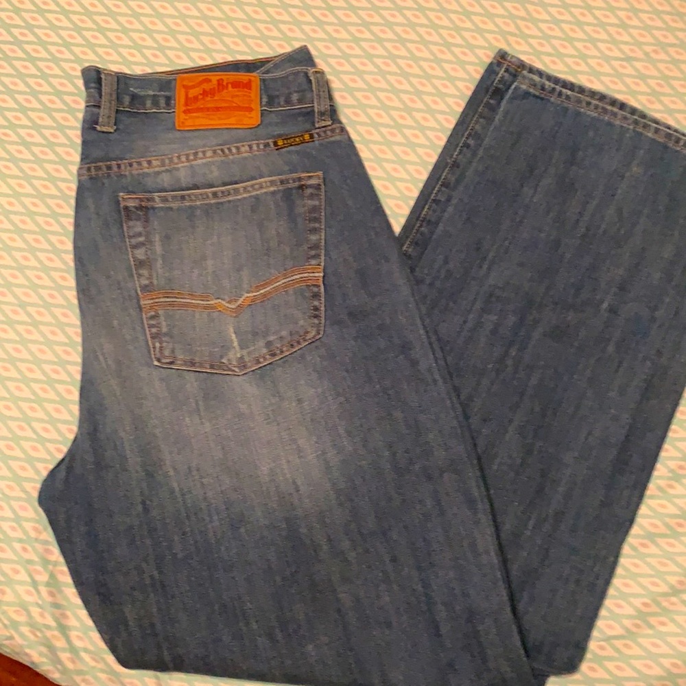 Men’s relaxed bootcut jeans, size 38x33.